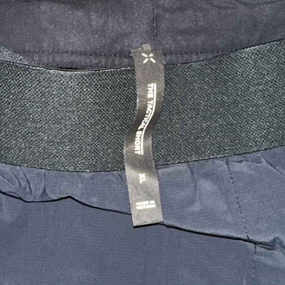 Ten Thousand Interval Men's Black Athletic Shorts - Picture 2 of 3